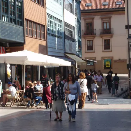 Junto Ayuntamiento, Casco Historico, Wifi
