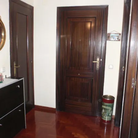 Junto Ayuntamiento, Casco Historico, Wifi * Oviedo