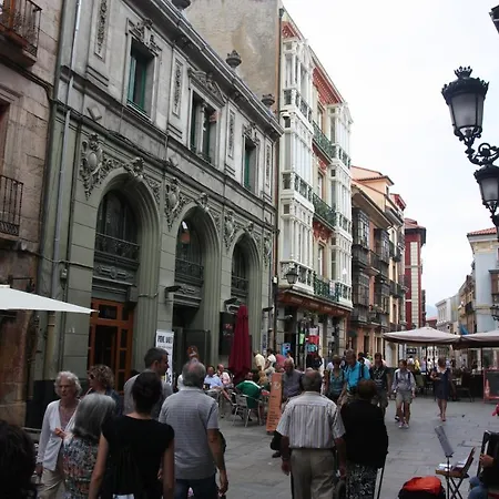Junto Ayuntamiento, Casco Historico, Wifi Apartment