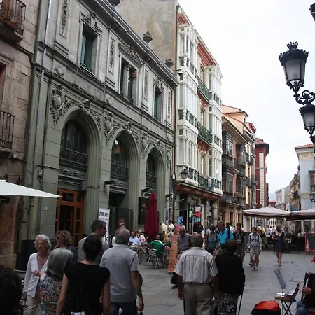 Junto Ayuntamiento, Casco Historico, Wifi Lejlighed